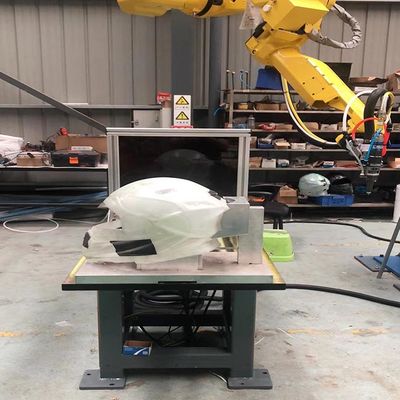Raycus Laser Source 6 Axis 3D Robot Laser Cutter uso para capacete de fibra de vidro, capacete de fibra de carbono, capacete Kevlar etc.